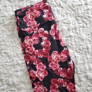 LLR Valentine's leggings